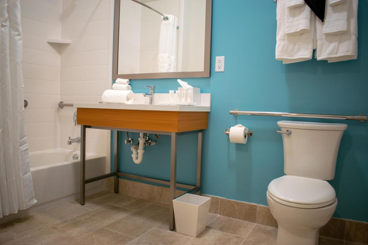 Family Suite at Centennial Plaza Resort Gulfport