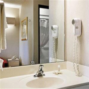 1 King Bed, Mobility/Hearing Accessible Suite, Bathtub w/ Grab Bars, Non-Smoking Unassigned at Microtel Inn & Suites by Wyndham Amarillo