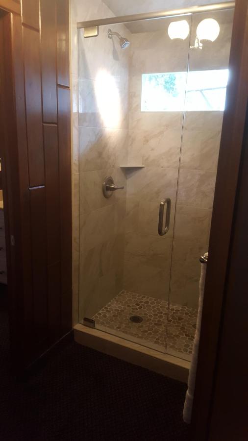 Two-Bedroom Condo With Bathroom at St. Moritz Lodge & Condominiums