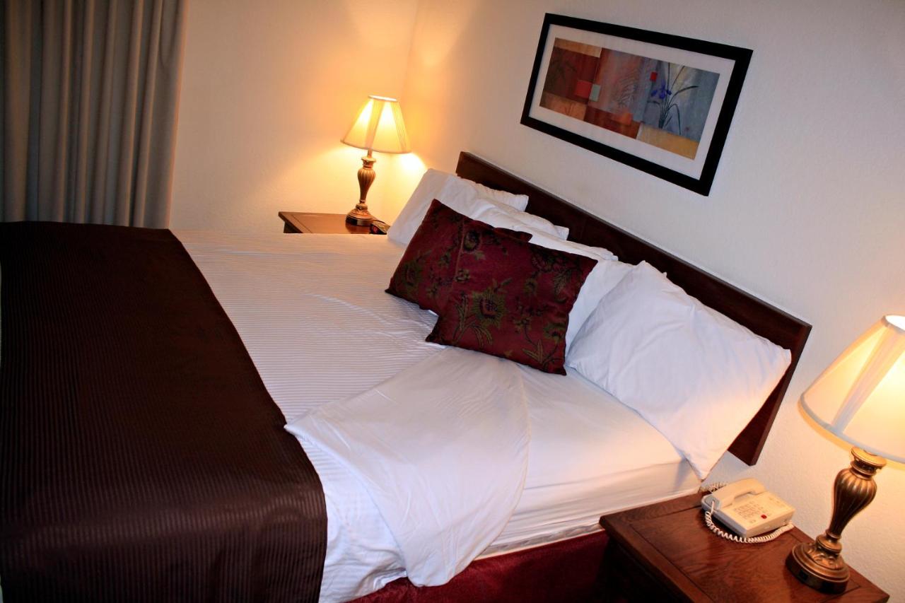 | The Inn at Tallgrass