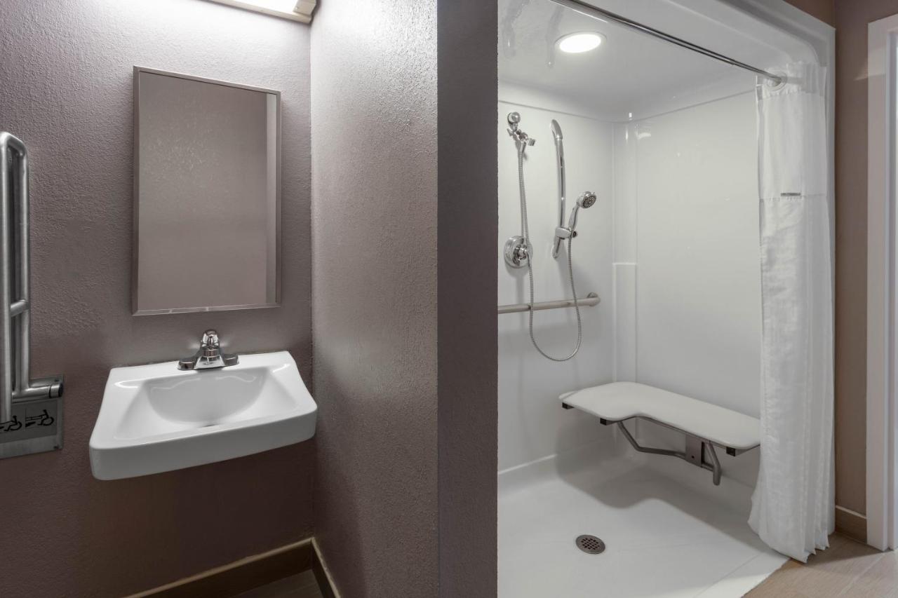 Queen Room with Two Queen Beds and Roll-In Shower - Mobility Accessible/Non-Smoking at Microtel Inn & Suites by Wyndham Bethel/Danbury