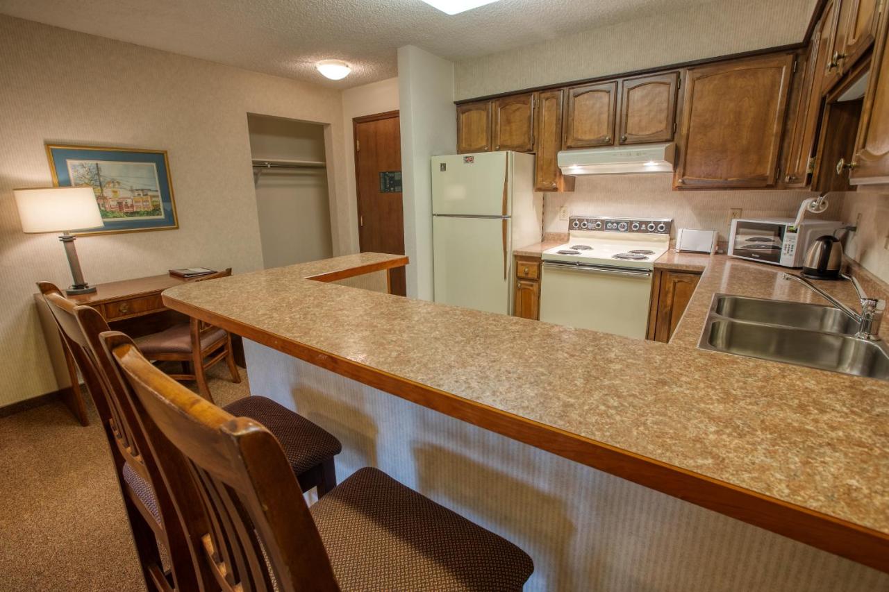 | Sophie Station Suites