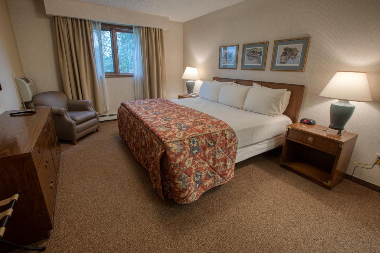| Sophie Station Suites
