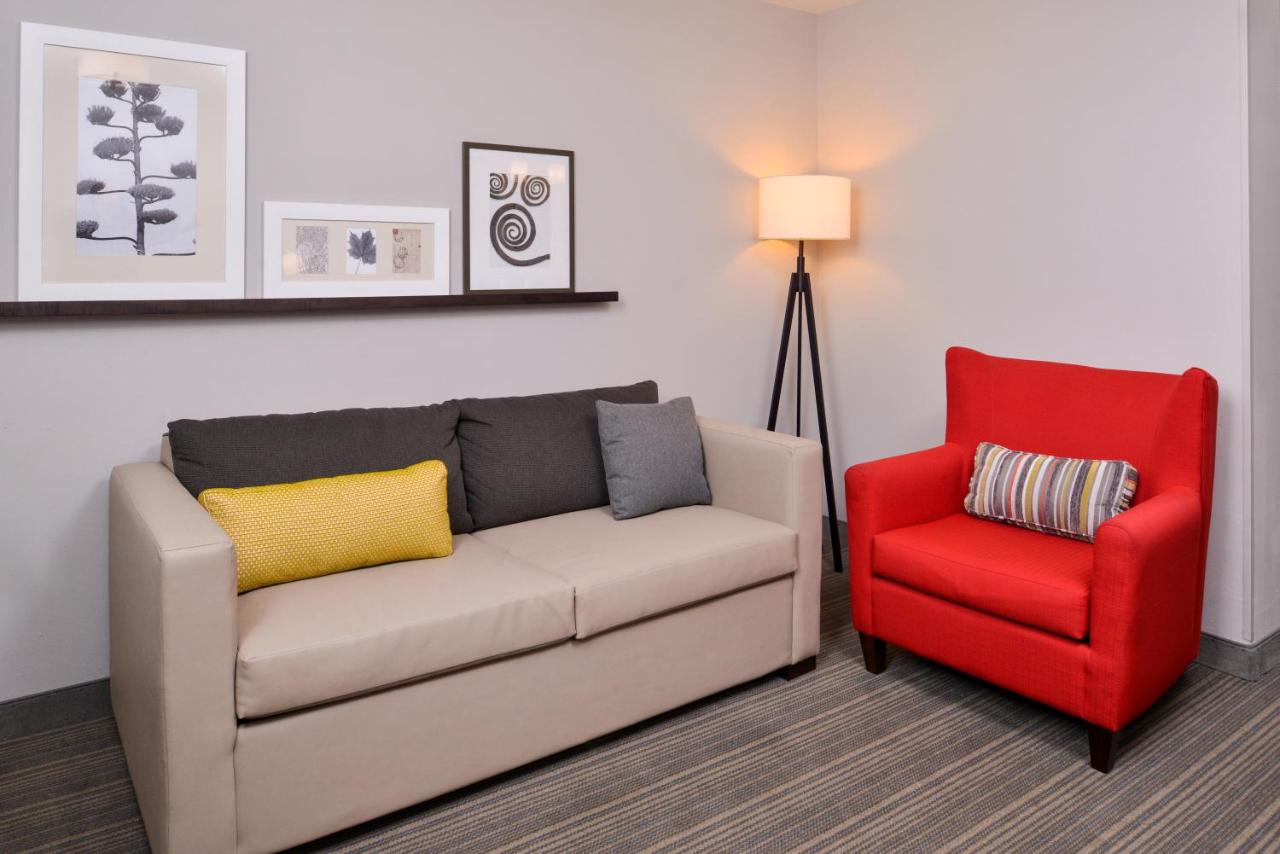 One-Bedroom King Suite at Country Inn & Suites by Radisson, Tinley Park, IL