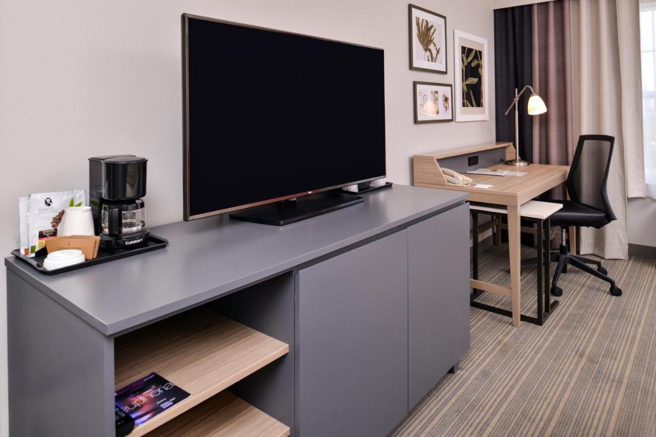 One-Bedroom King Suite at Country Inn & Suites by Radisson, Tinley Park, IL