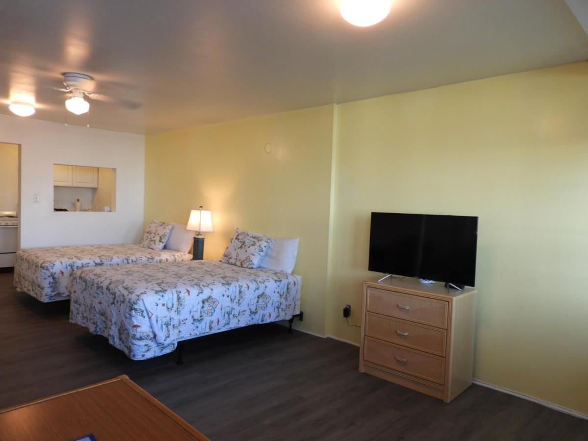 Suite with River View at Bridgewater Inn