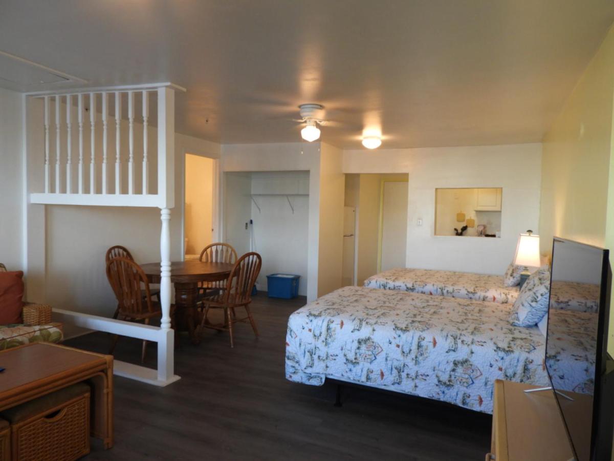 Suite with River View at Bridgewater Inn