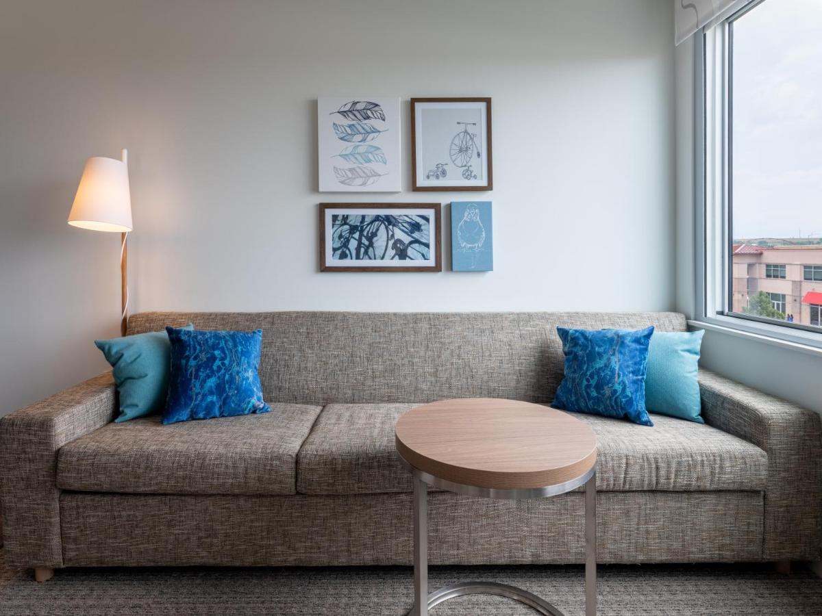 1 Bedroom Suite, 1 King, Sofa bed at Element Boulder Superior