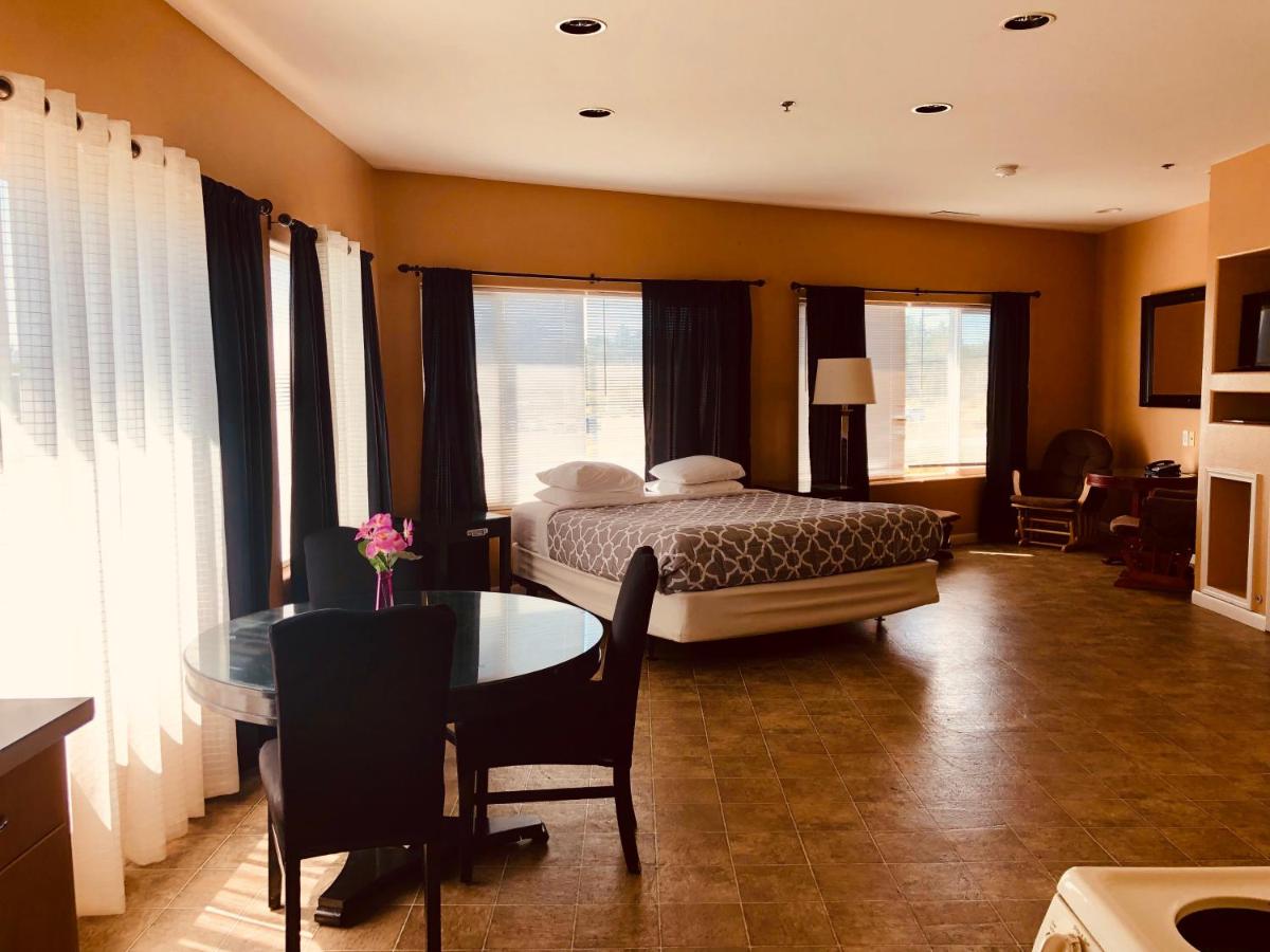  | Orca Inn Suites