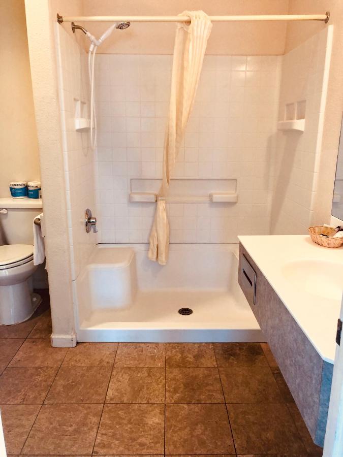  | Orca Inn Suites