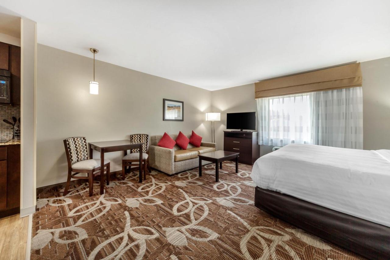 King Suite with Sofa Bed at MainStay Suites Lincoln University Area