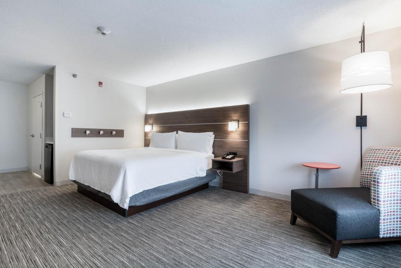 Standard Room at Holiday Inn Express Hotel & Suites Jasper by IHG