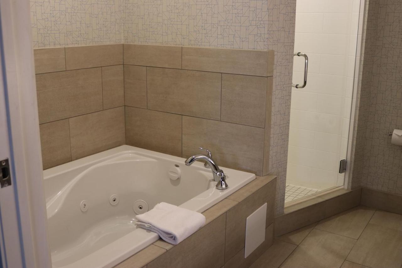 Suite - Non-Smoking at Holiday Inn Express & Suites El Dorado Hills by IHG