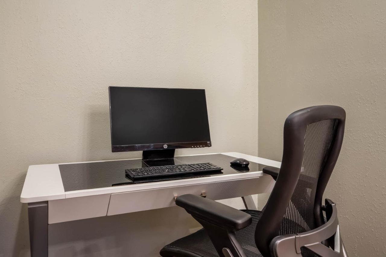 King Studio - Non-Smoking at Baymont by Wyndham Tri-Cities/Kennewick WA