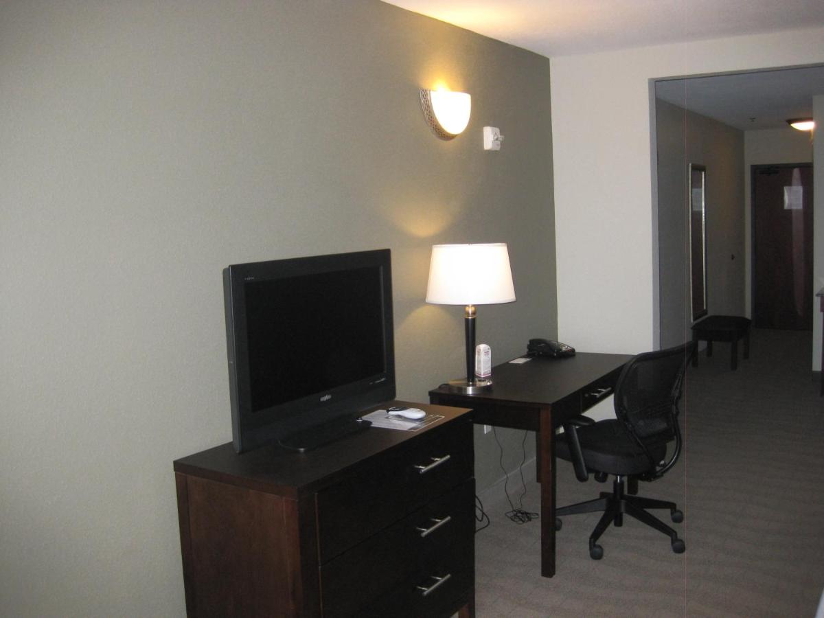 Studio King Suite with Sofa Bed at Country Inn & Suites by Radisson, Dearborn, MI