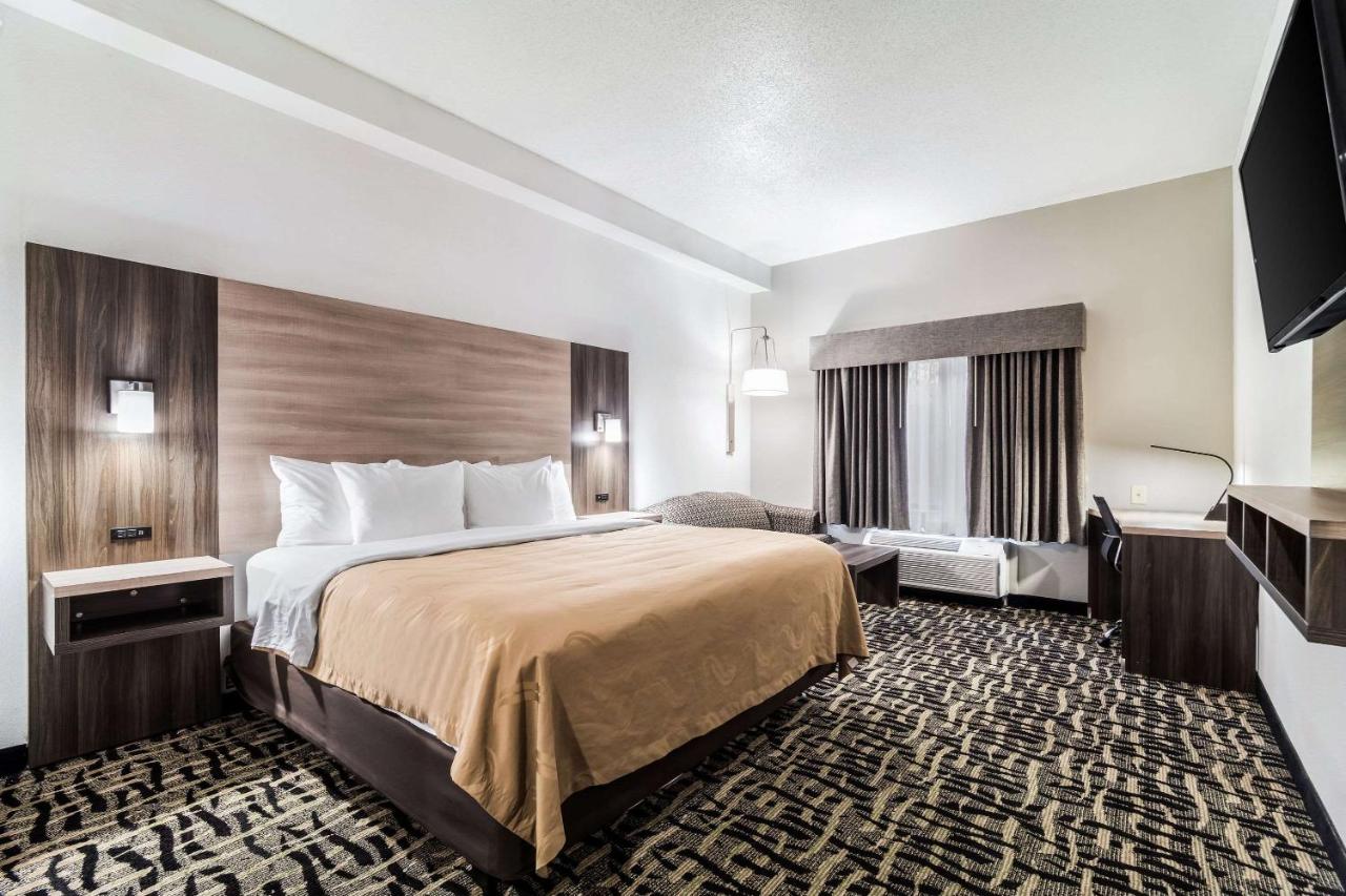 King Room with Accessible Tub - Accessible/Non-Smoking at Quality Inn & Suites Augusta I-20