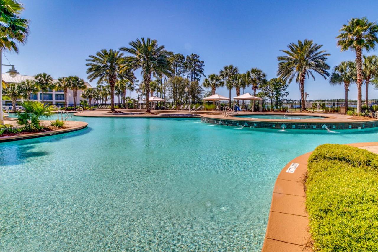 | Holiday Inn Club Vacations at Bay Point Resort