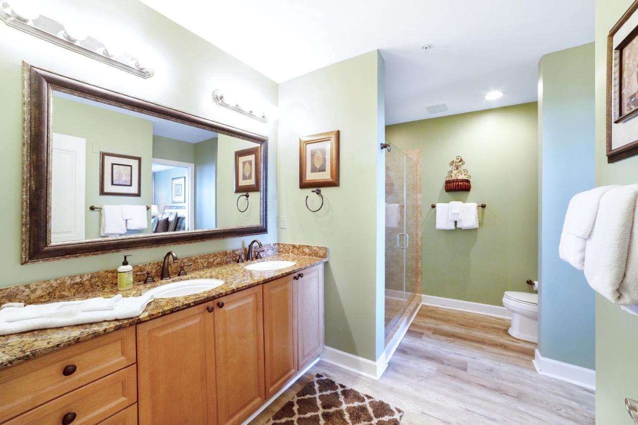 | Holiday Inn Club Vacations at Bay Point Resort