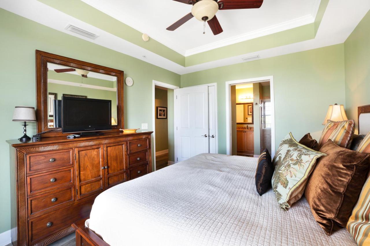 | Holiday Inn Club Vacations at Bay Point Resort