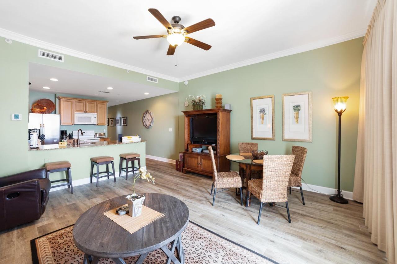 | Holiday Inn Club Vacations at Bay Point Resort