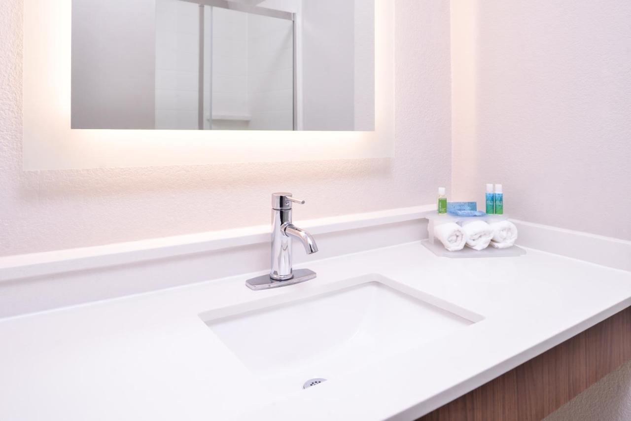 King Room - Non-Smoking at Holiday Inn Express Hotel & Suites Elgin, an IHG Hotel
