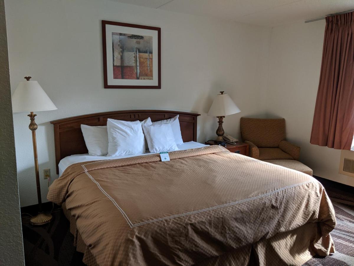 King Room - Non-Smoking at Boarders Inn & Suites by Cobblestone Hotels - Ripon