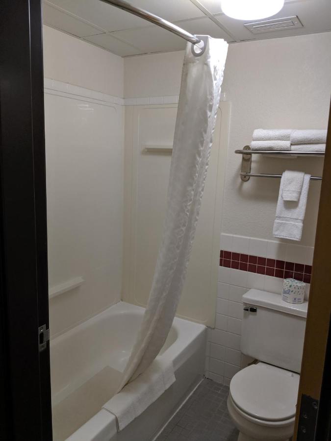 King Room - Non-Smoking at Boarders Inn & Suites by Cobblestone Hotels - Ripon