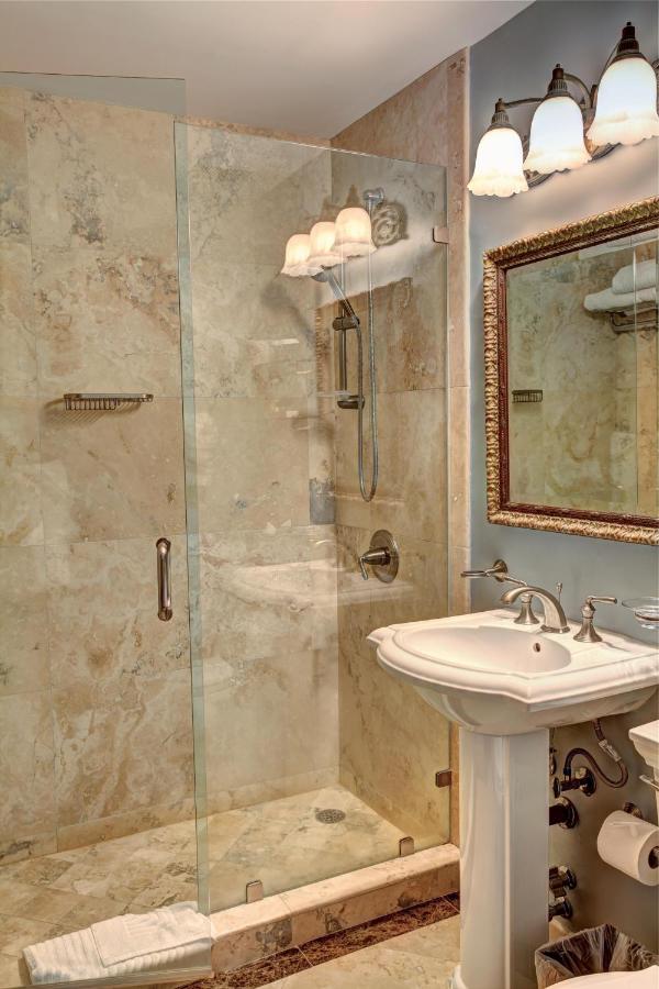 One-Bedroom Suite at Sea View Hotel, Bal Harbour, On The Ocean