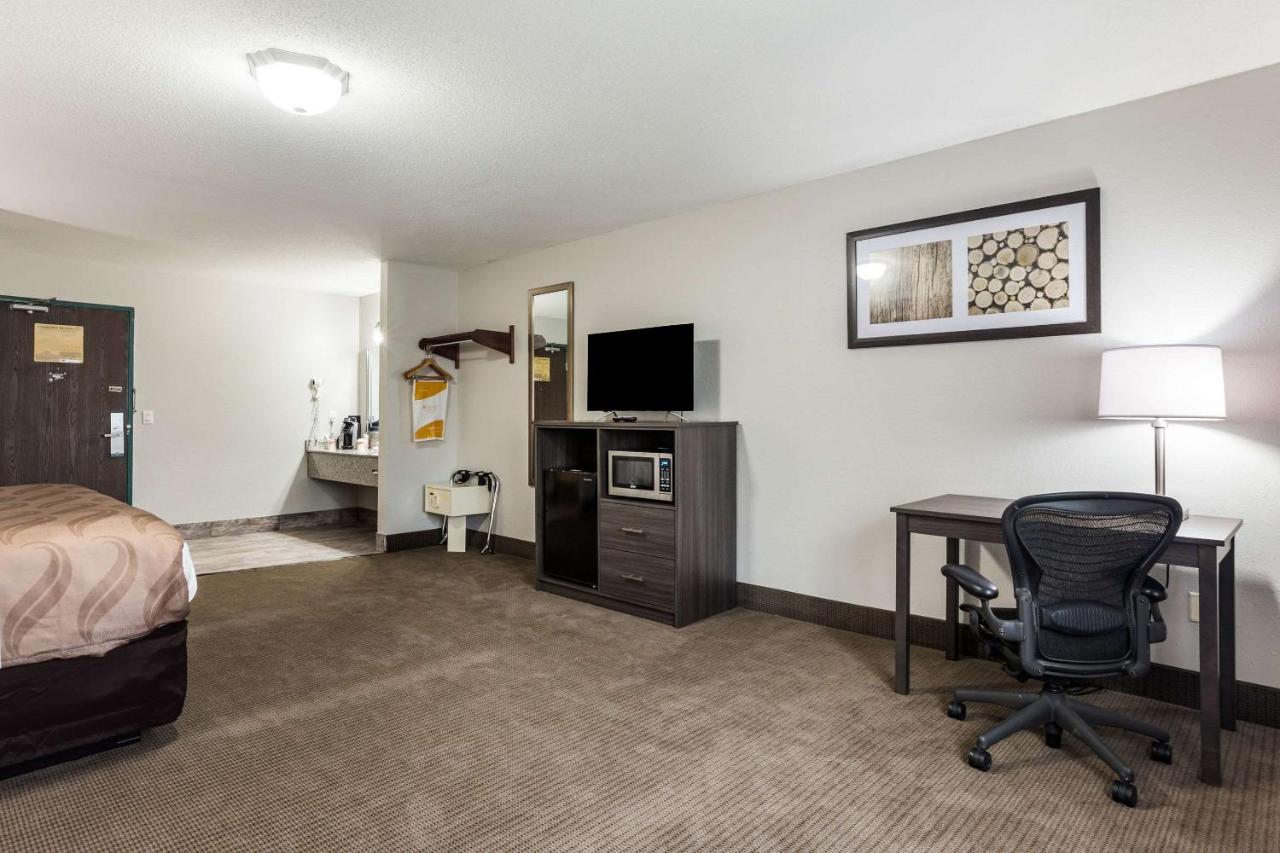 King Suite with Sofa Bed - Non-Smoking at Quality Inn