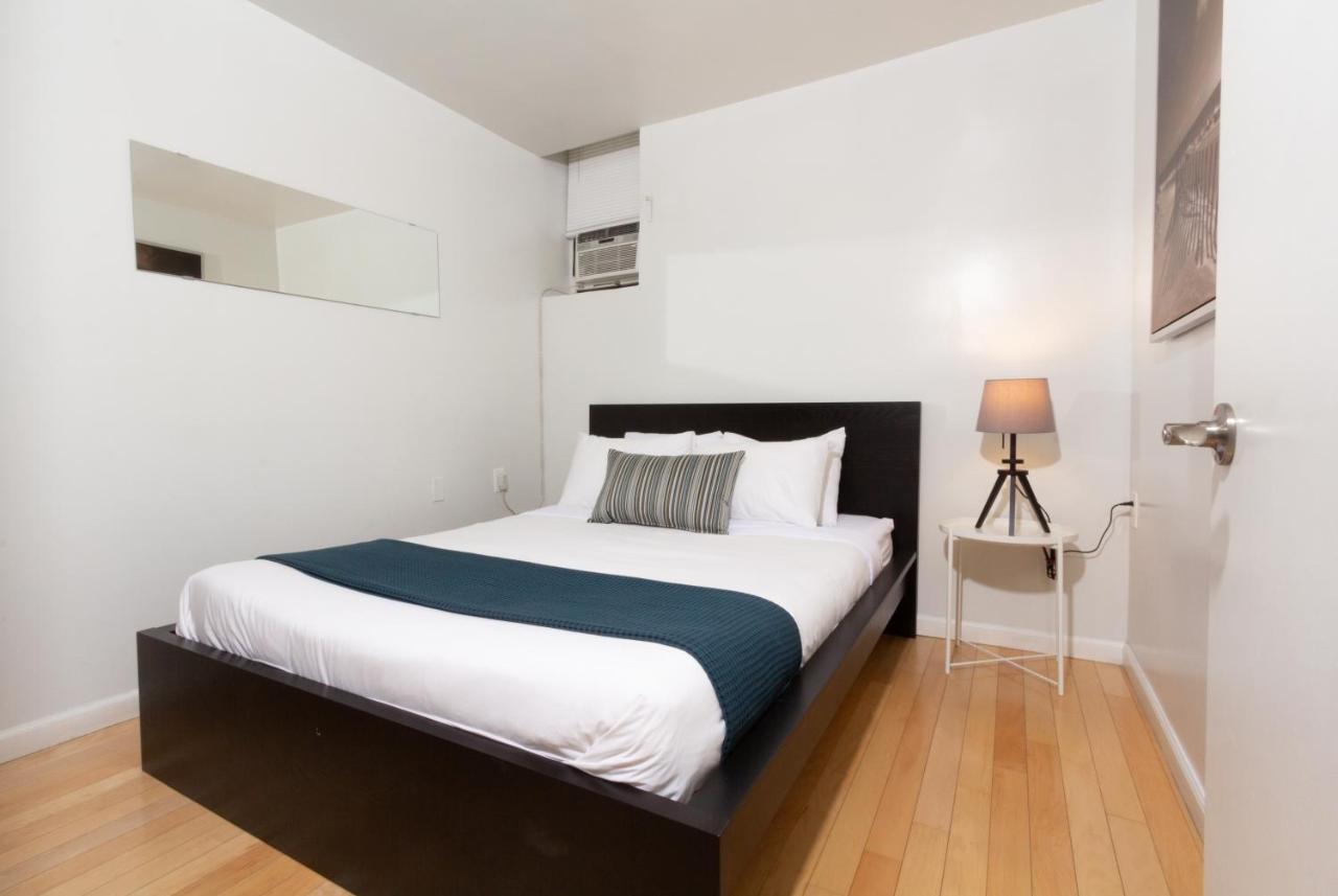 Deluxe Suite with Partial Ocean View at Air Venice on the Beach