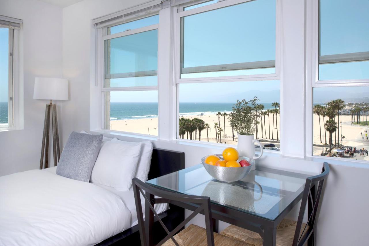 Oceanfront Studio at Air Venice on the Beach