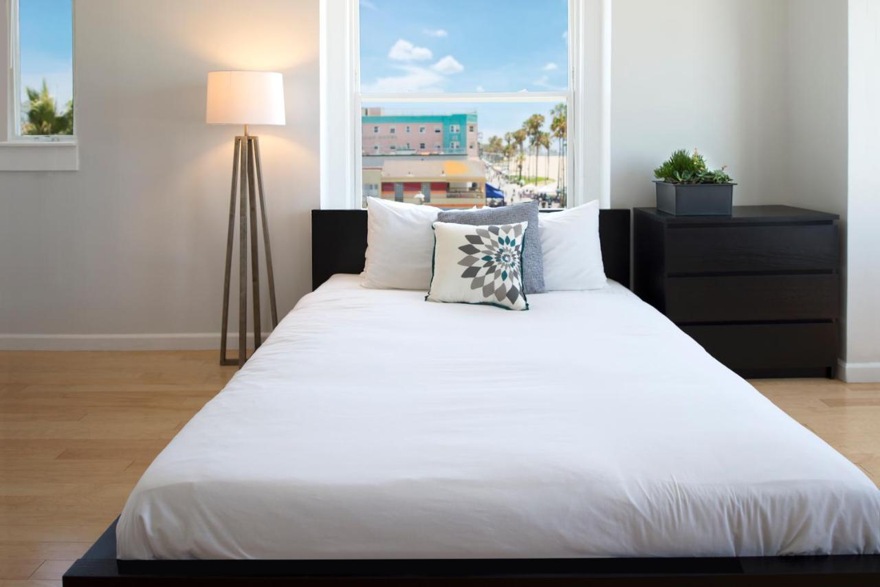 Oceanfront Studio at Air Venice on the Beach