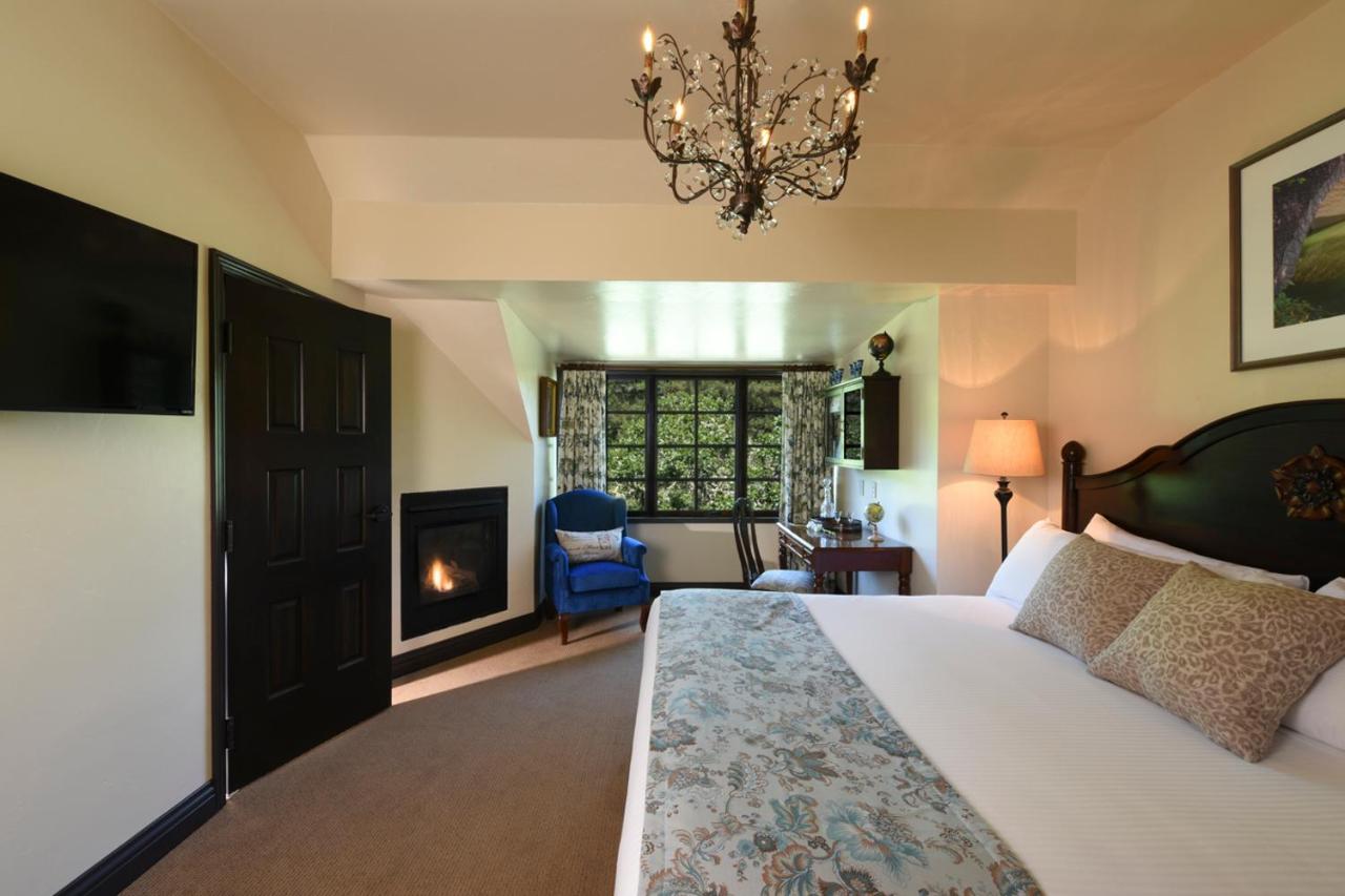 King Suite at Benbow Historic Inn
