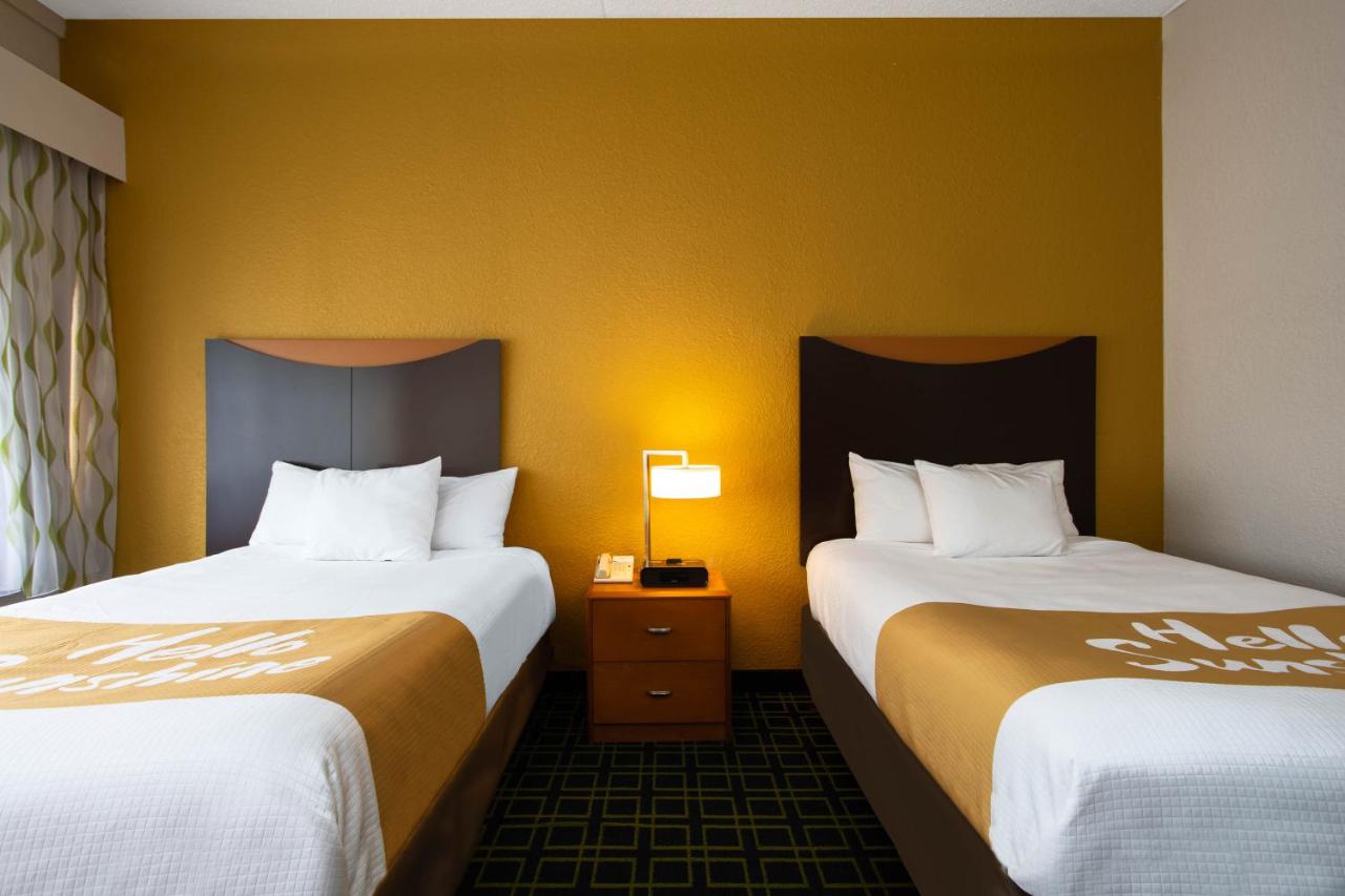Double Room with Two Double Beds and City View - Non-Smoking at Days Inn by Wyndham Absecon Atlantic City Area