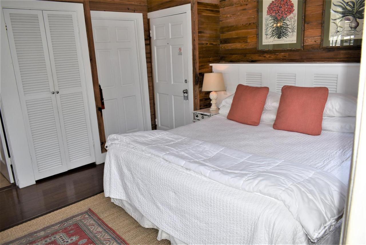 King Room with Patio D at Simonton Court Historic Inn & Cottages