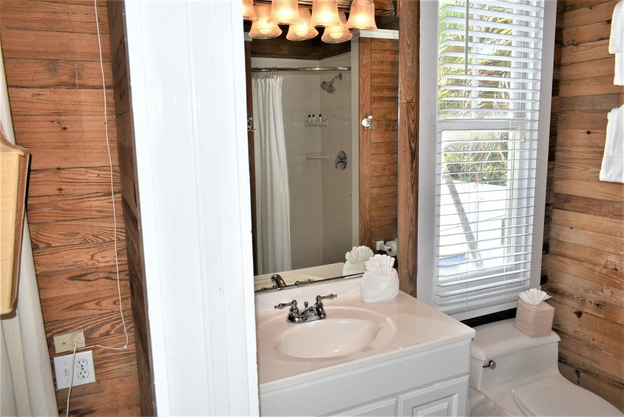 King Room with Patio D at Simonton Court Historic Inn & Cottages