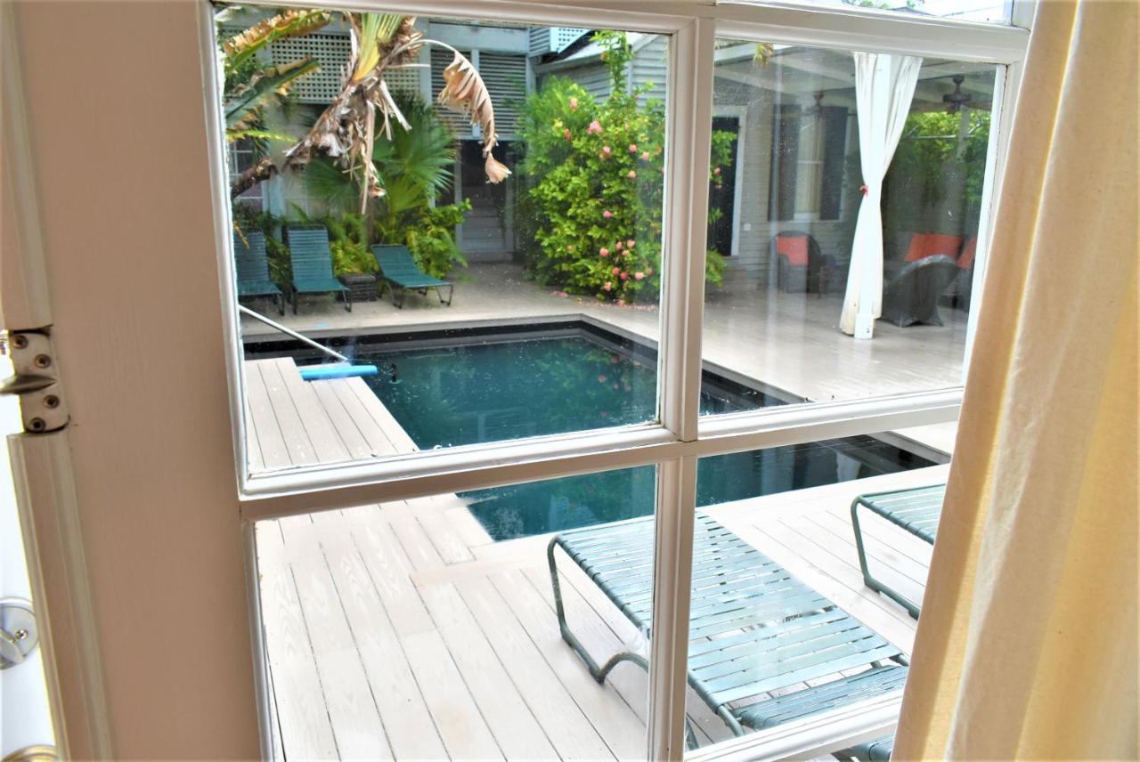 Deluxe Cottage B at Simonton Court Historic Inn & Cottages