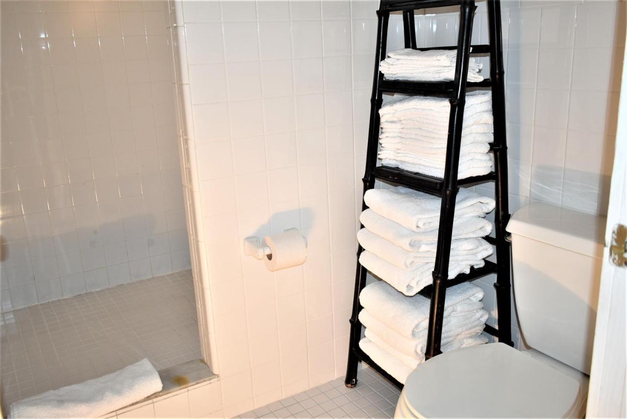 Two-Bedroom Cottage at Simonton Court Historic Inn & Cottages