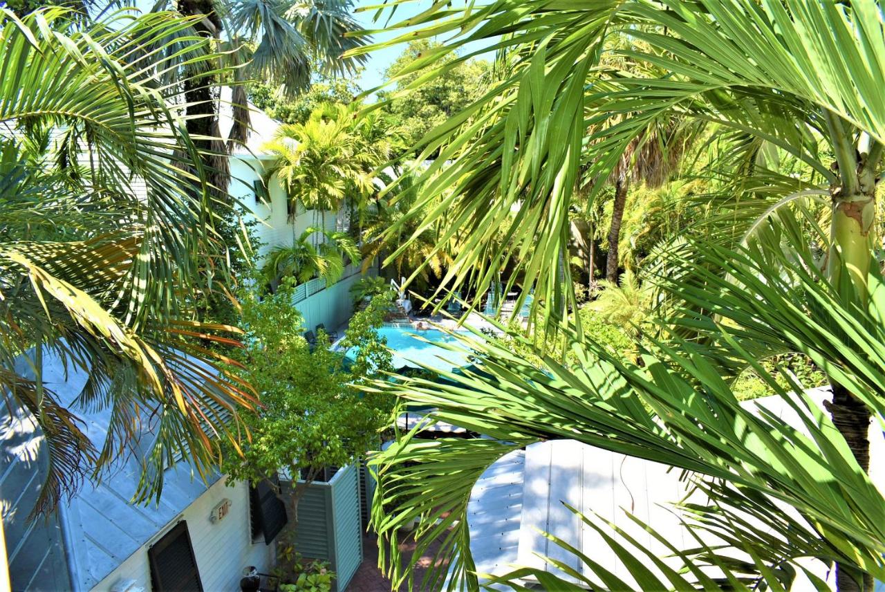 Deluxe Single Room B at Simonton Court Historic Inn & Cottages