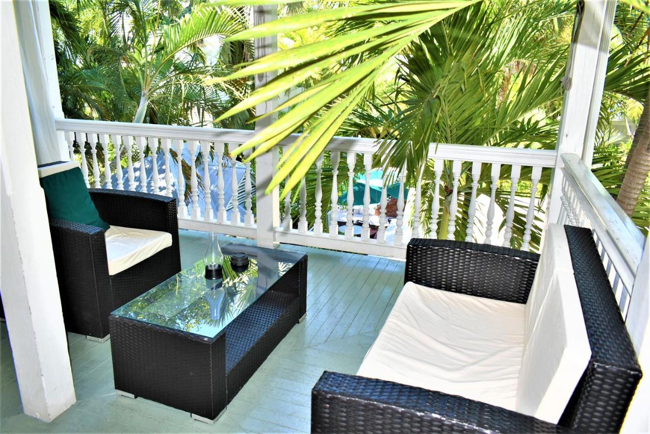 Deluxe Single Room B at Simonton Court Historic Inn & Cottages