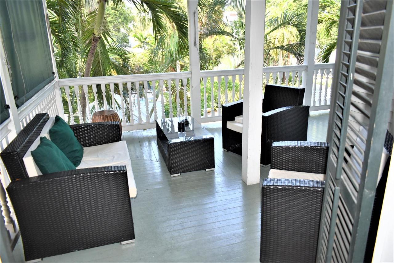 Deluxe Single Room C at Simonton Court Historic Inn & Cottages