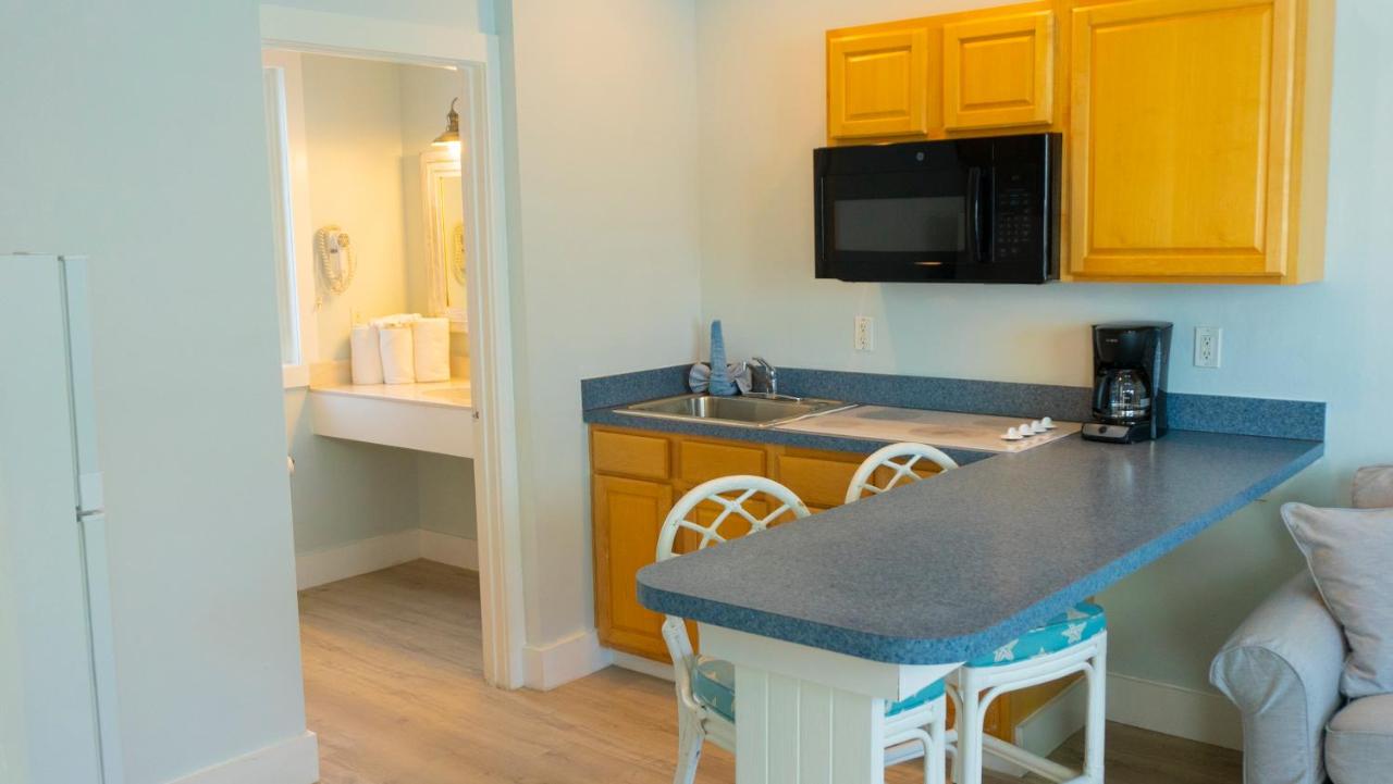 Two-Bedroom Suite at The Lighthouse Resort Inn & Suites