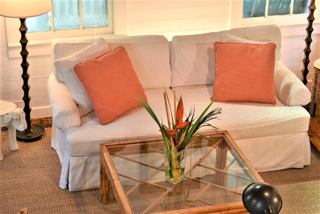 Deluxe Cottage B at Simonton Court Historic Inn & Cottages