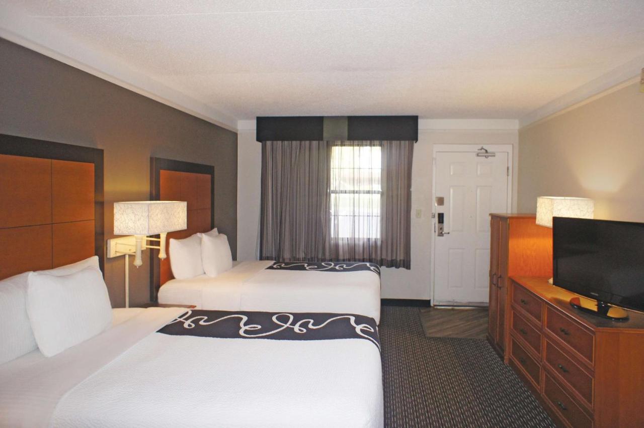 Double Room with Two Double Beds - Non-Smoking at Days Inn by Wyndham Gainesville University I-75