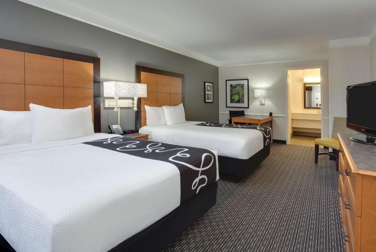 Double Room with Two Double Beds - Non-Smoking at Days Inn by Wyndham Gainesville University I-75