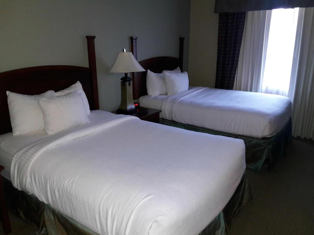 Deluxe Suite at WeStay Suites - Covington Mandeville
