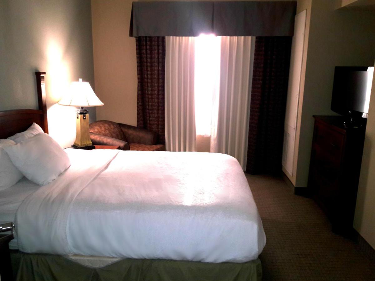 Queen Studio at WeStay Suites - Covington Mandeville