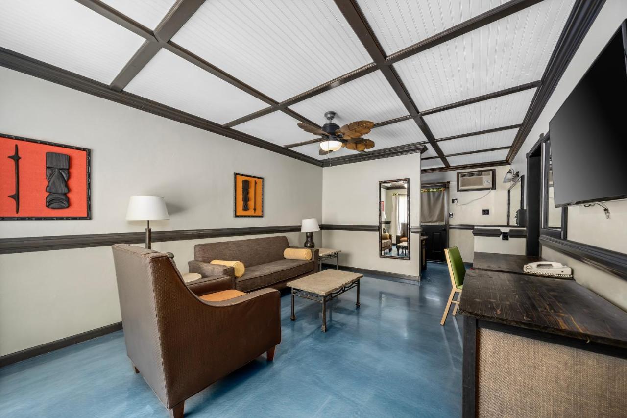 King Suite at Caliente Tropics Hotel