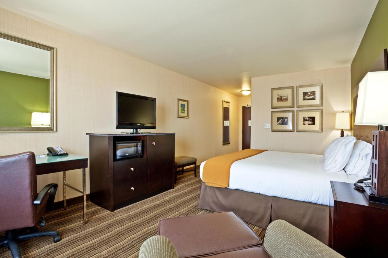 Room Selected at Check-In at Holiday Inn Express Hotel & Suites Twin Falls by IHG