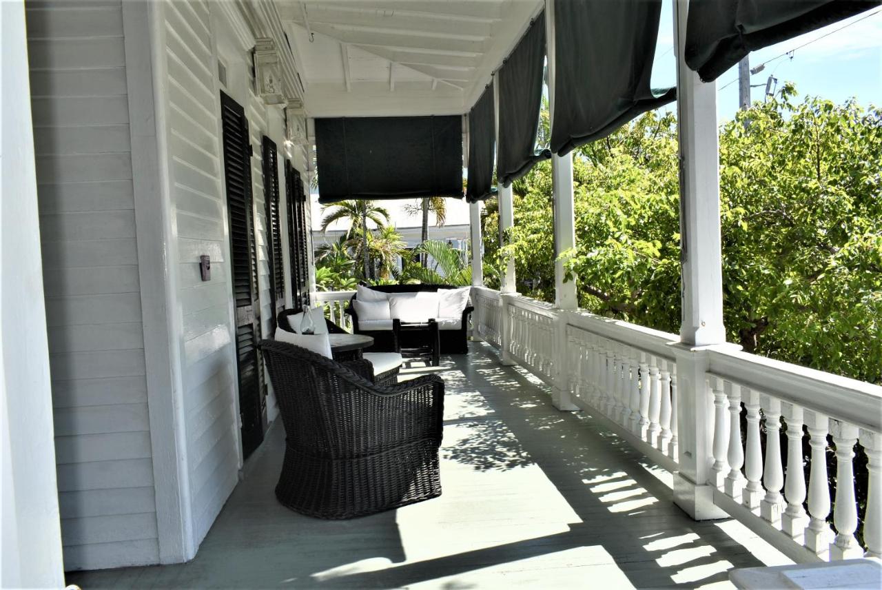 Deluxe Single Room A at Simonton Court Historic Inn & Cottages